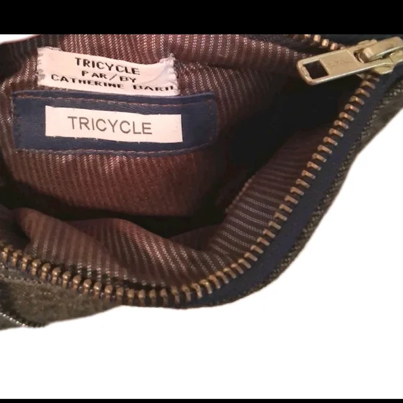 TRICYCLE Chic Tweed Bag with Colors  Accents - Picture 5 of 5